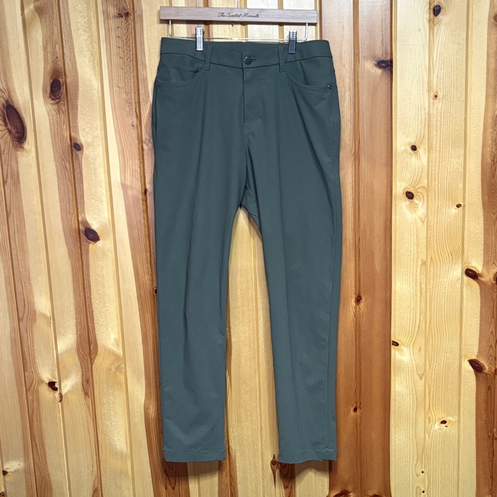 Lululemon ABC men’s pant 29
